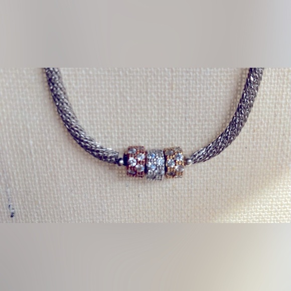 Silver necklace with crystals - Picture 2 of 5